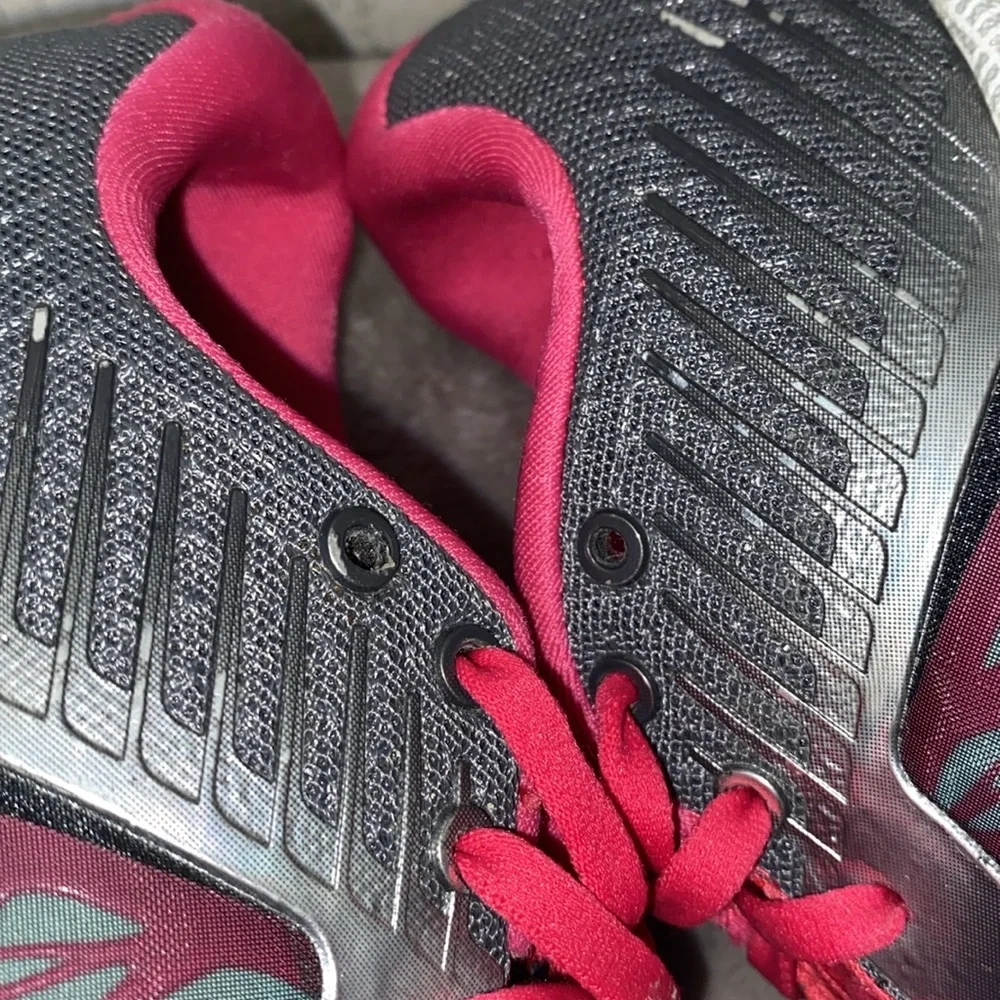 Women's Brooks PureCadence Running Shoes Size 6